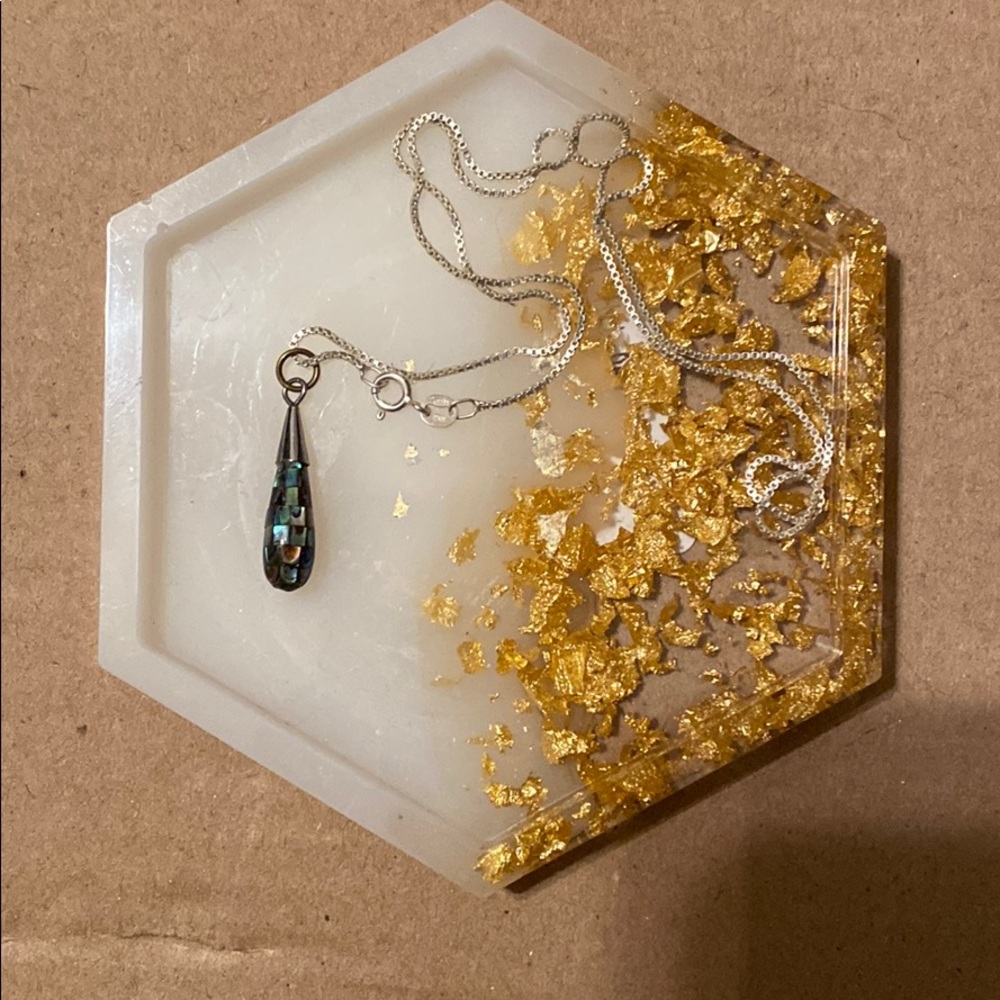 green pendant necklace